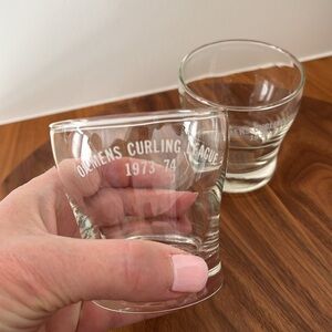 VINTAGE Set of 2 Libbey Clear Glass Tumblers 70's Etched Oilmens Curling League